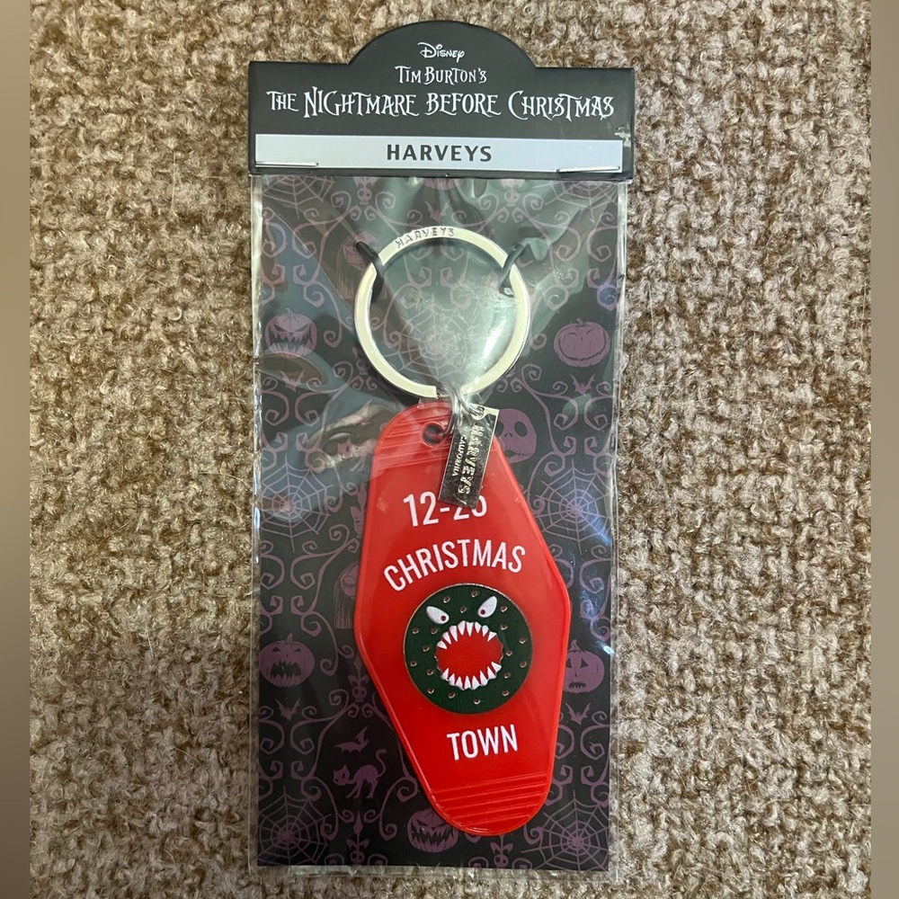 NWT RARE Harveys The Nightmare Before Christmas- Christmas Town hotel key tag